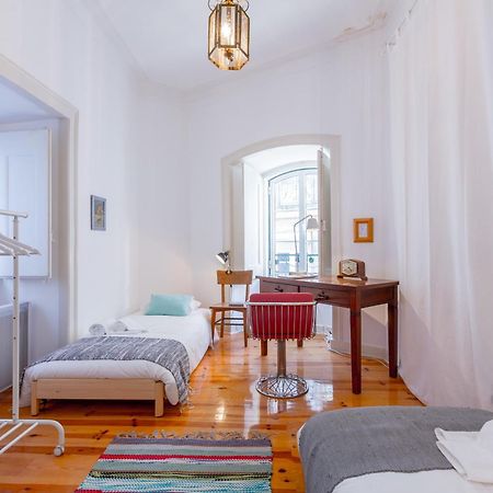 Spacious, Bright And Sunny Apartment, By Timecooler Lissabon Buitenkant foto