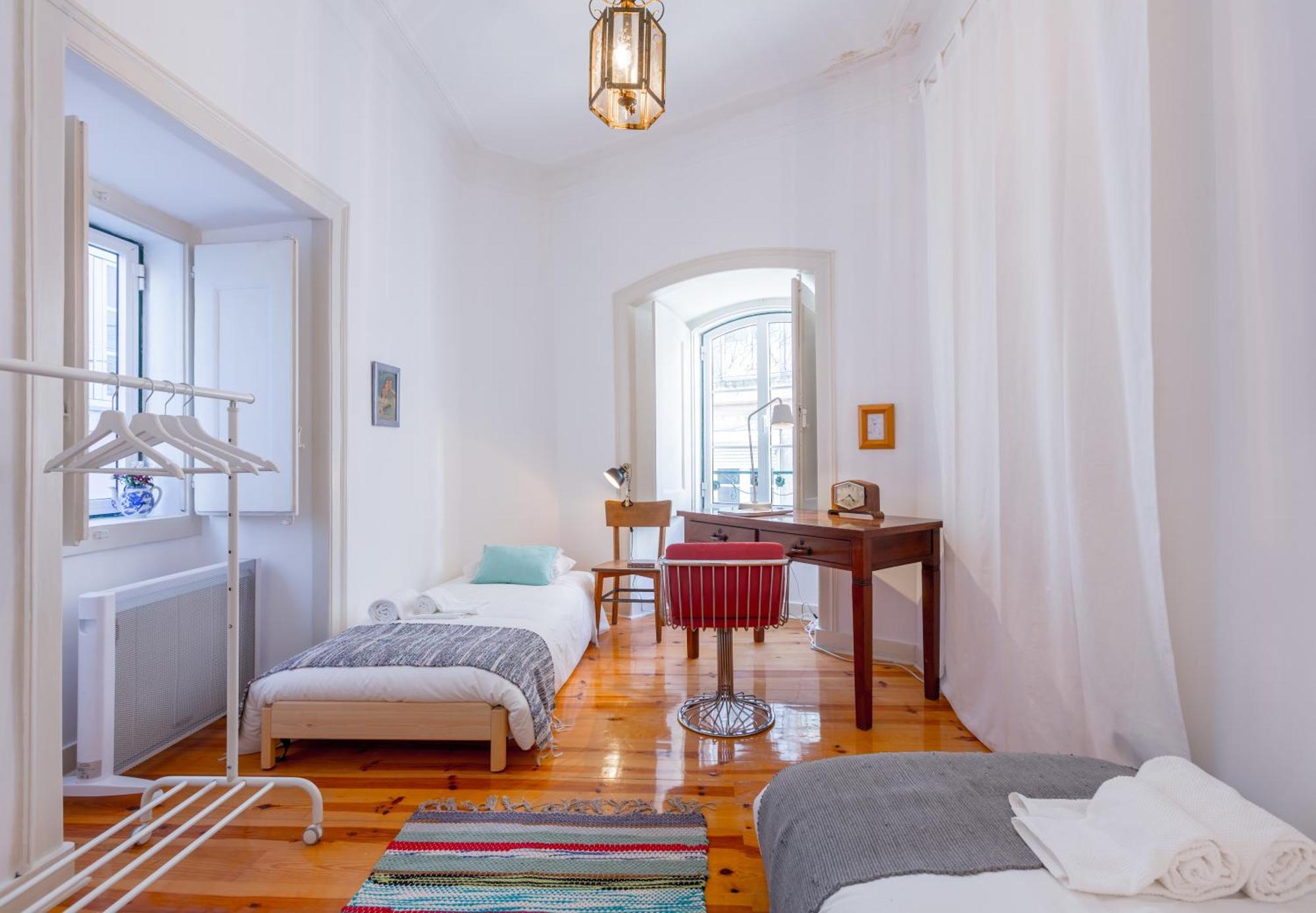 Spacious, Bright And Sunny Apartment, By Timecooler Lissabon Buitenkant foto