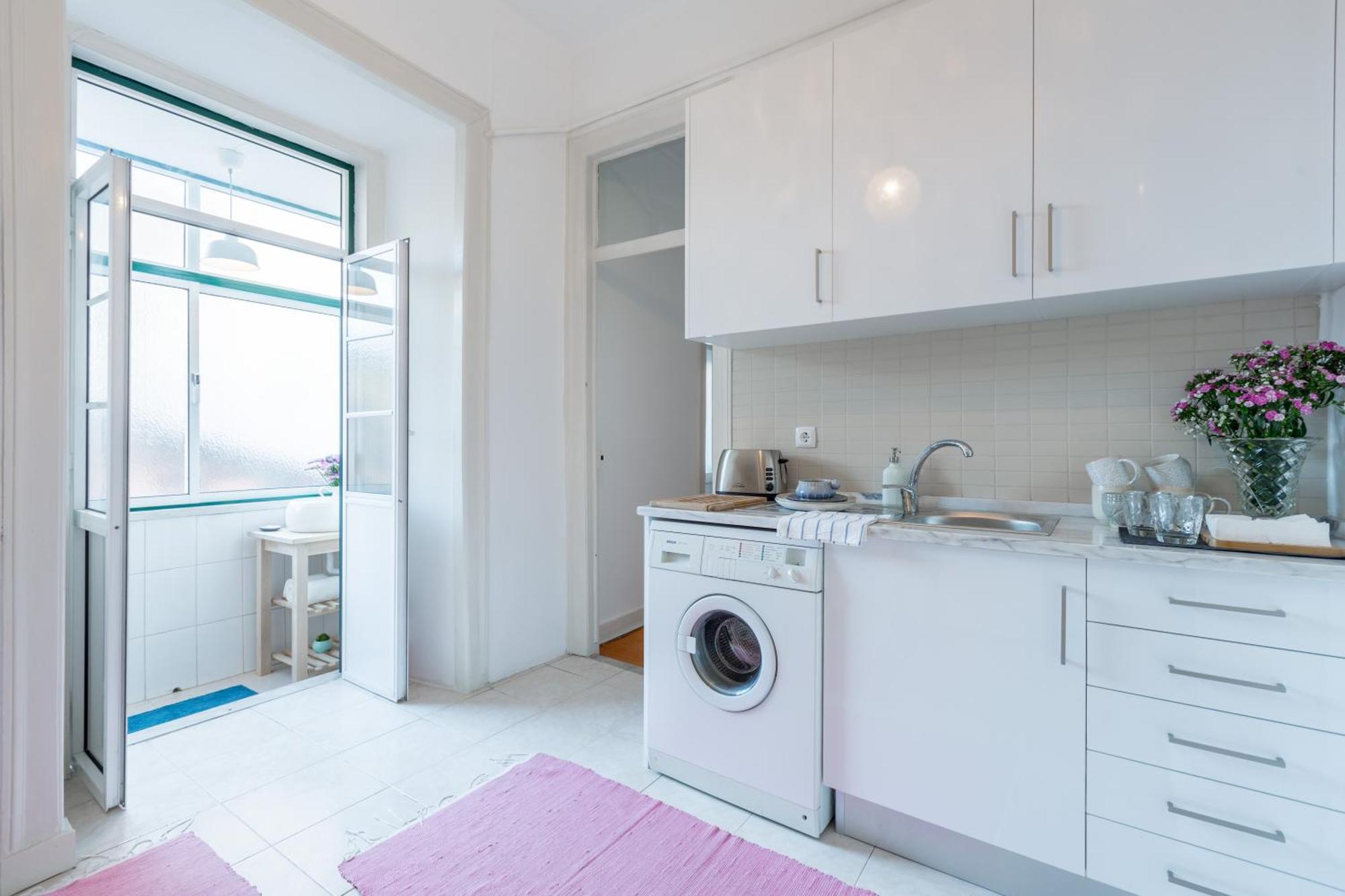 Spacious, Bright And Sunny Apartment, By Timecooler Lissabon Buitenkant foto