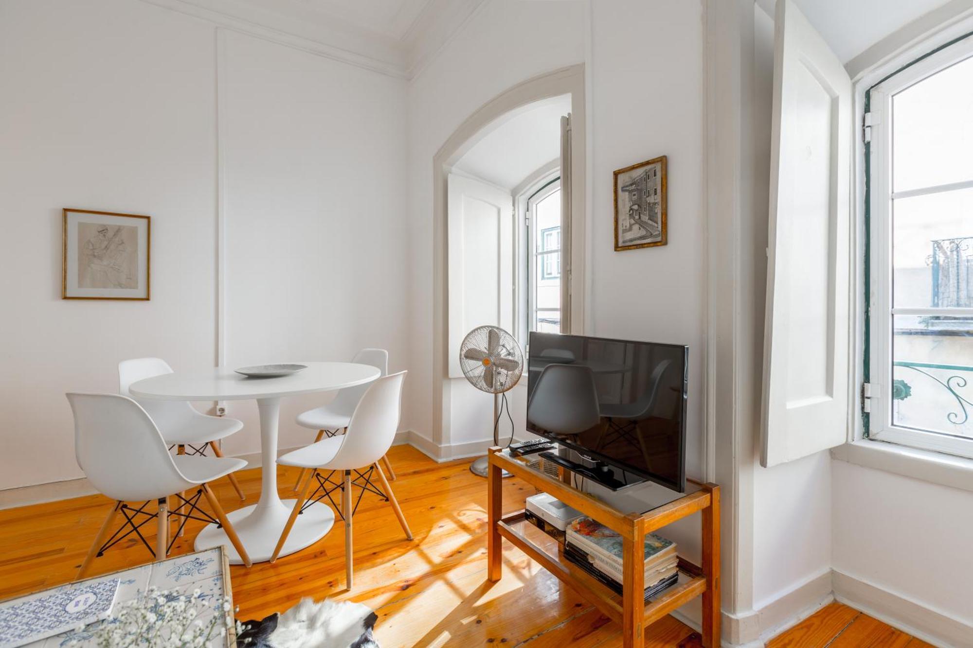 Spacious, Bright And Sunny Apartment, By Timecooler Lissabon Buitenkant foto